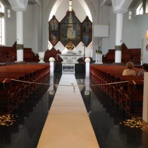 posumenty-białe-dekoracja-kościoła-lublin